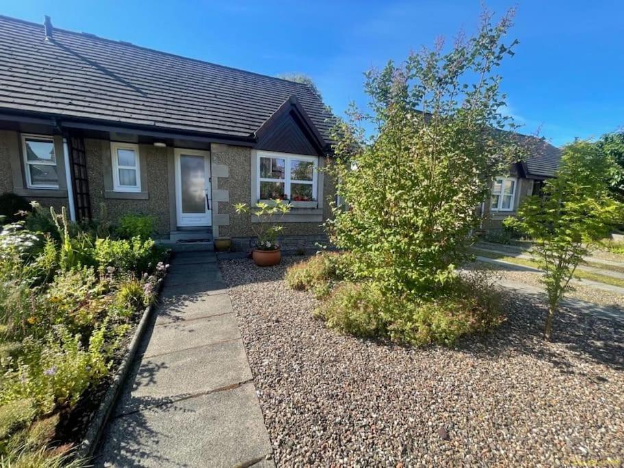 Peaceful Getaway In Peebles Villa Eksteriør bilde